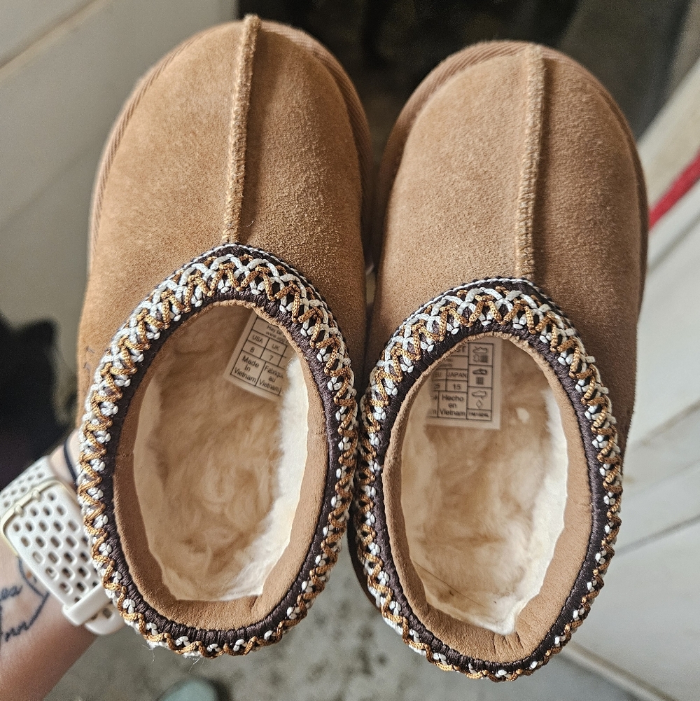 Ugg Toddler Slip Ons Tasman ll - Picture 2 of 4